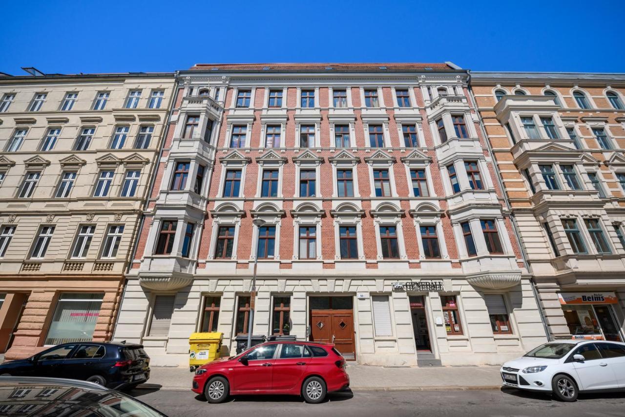 Grosszuegige Wohnung, Top-Lage Auf Dem Werder, Max 4 Personen Magdeburg Dış mekan fotoğraf